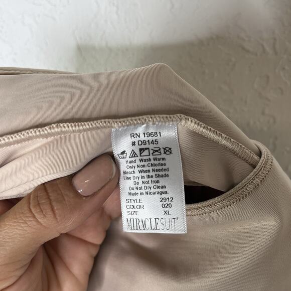 Miraclesuit Shapewear Beige Size XL, Torsette Thigh Slimmer, Body-Sculpting - Picture 6 of 7